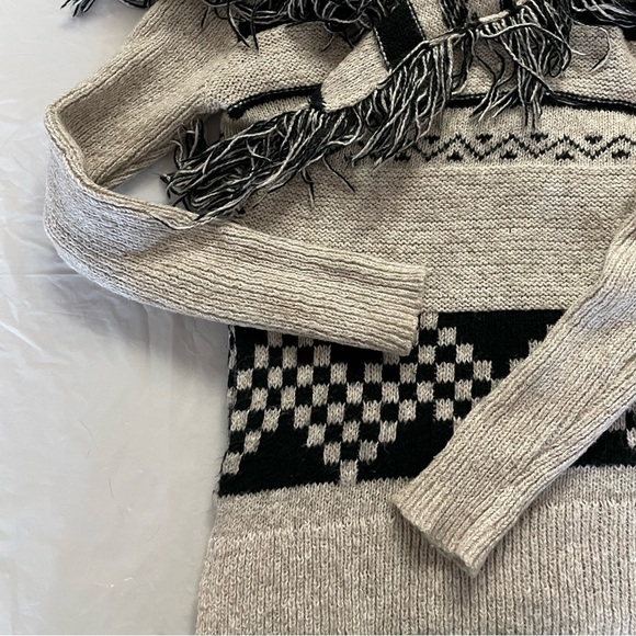 Abercrombie Kids Open Sweater - Picture 7 of 7